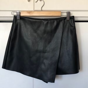 Faux leather skort